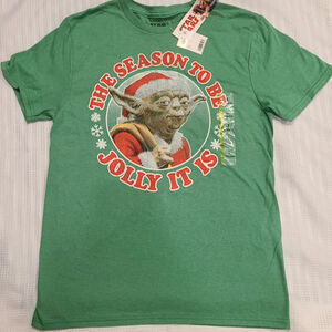 Green T-shirt Size Small NWT Star Wars Christmas Yoda